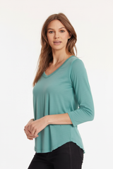 3/4 Sleeve V-Neck Tee w/ Curve Hem