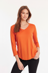 3/4 Sleeve V-Neck Tee w/ Curve Hem