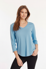 3/4 Sleeve V-Neck Tee w/ Curve Hem