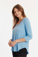 3/4 Sleeve V-Neck Tee w/ Curve Hem