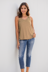 Curve Hem Slim Scoop Neck Tank