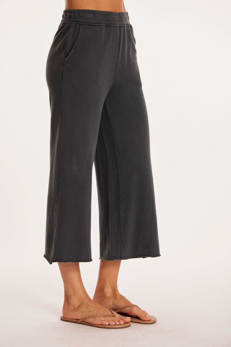 Gathered Waist Flared Crop Pants