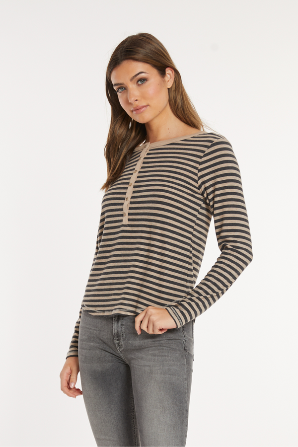 Slim Shirttail Henley