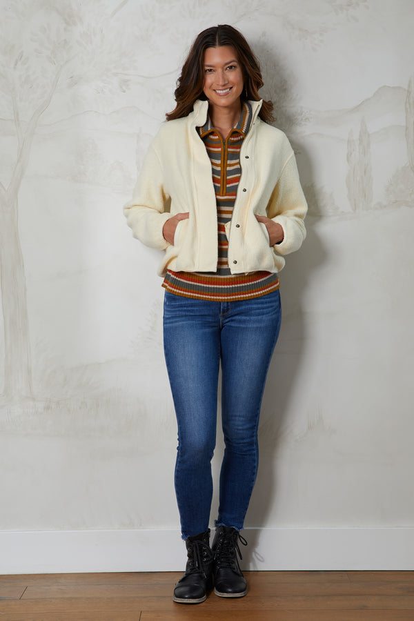 Long Sleeve Snap Front W/ Piping Detail Jacket