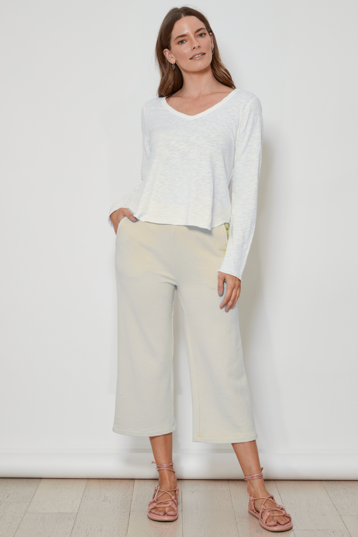 RELAXED FIT CROPPED PANTS
